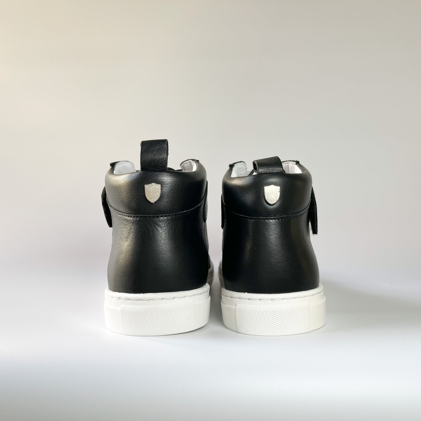 Kingsley Crew - High-Top Kinder Sneaker aus Leder - Schwarz